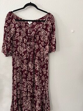 Umgee Women’s Floral Midi Dress in Burgundy Print
Tassels at Neck
Sz S